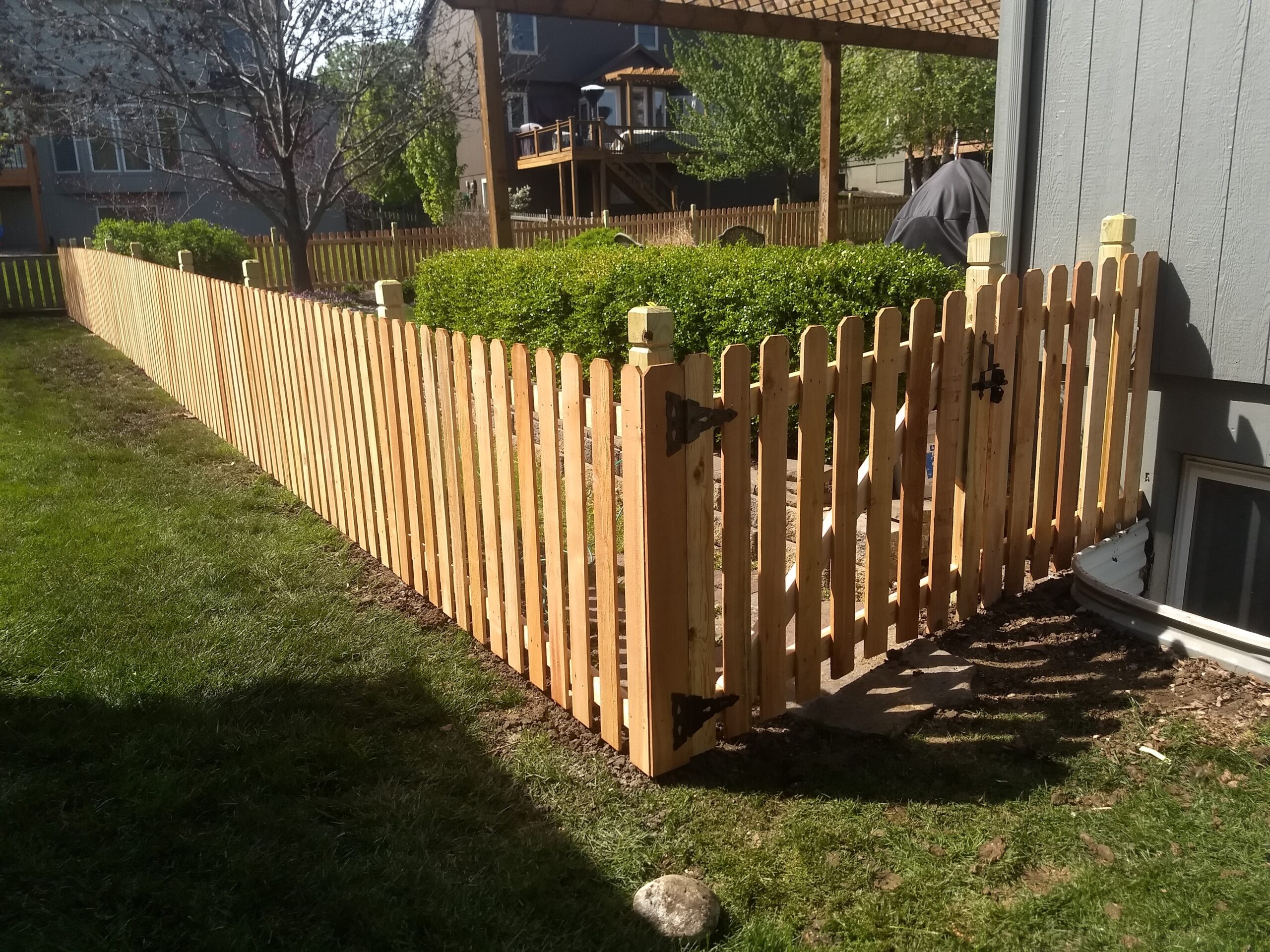 Wood Picket Fence