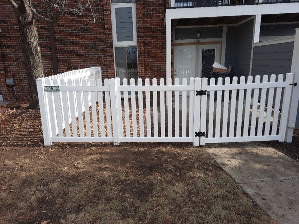 White Wood Picket Fence